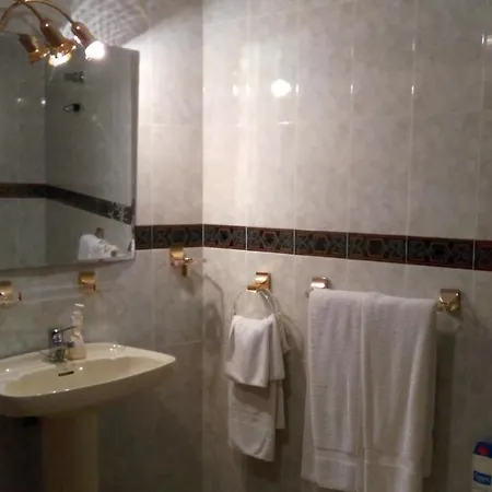 Pensión-Hostal Mari Loli Guardamar del Segura Exterior foto