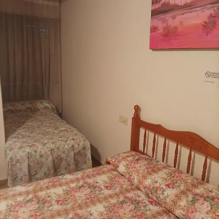Pensión-Hostal Mari Loli Guardamar del Segura Exterior foto