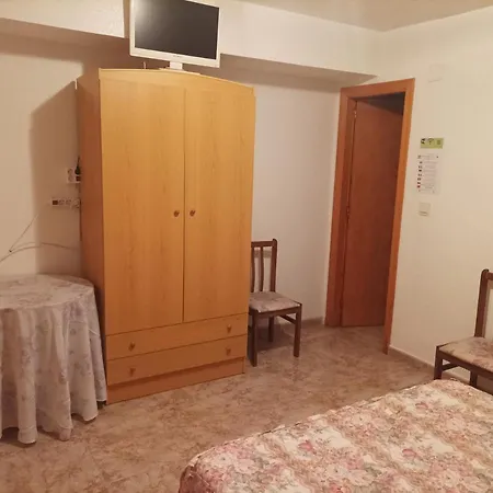Pensión-Hostal Mari Loli Guardamar del Segura Exterior foto