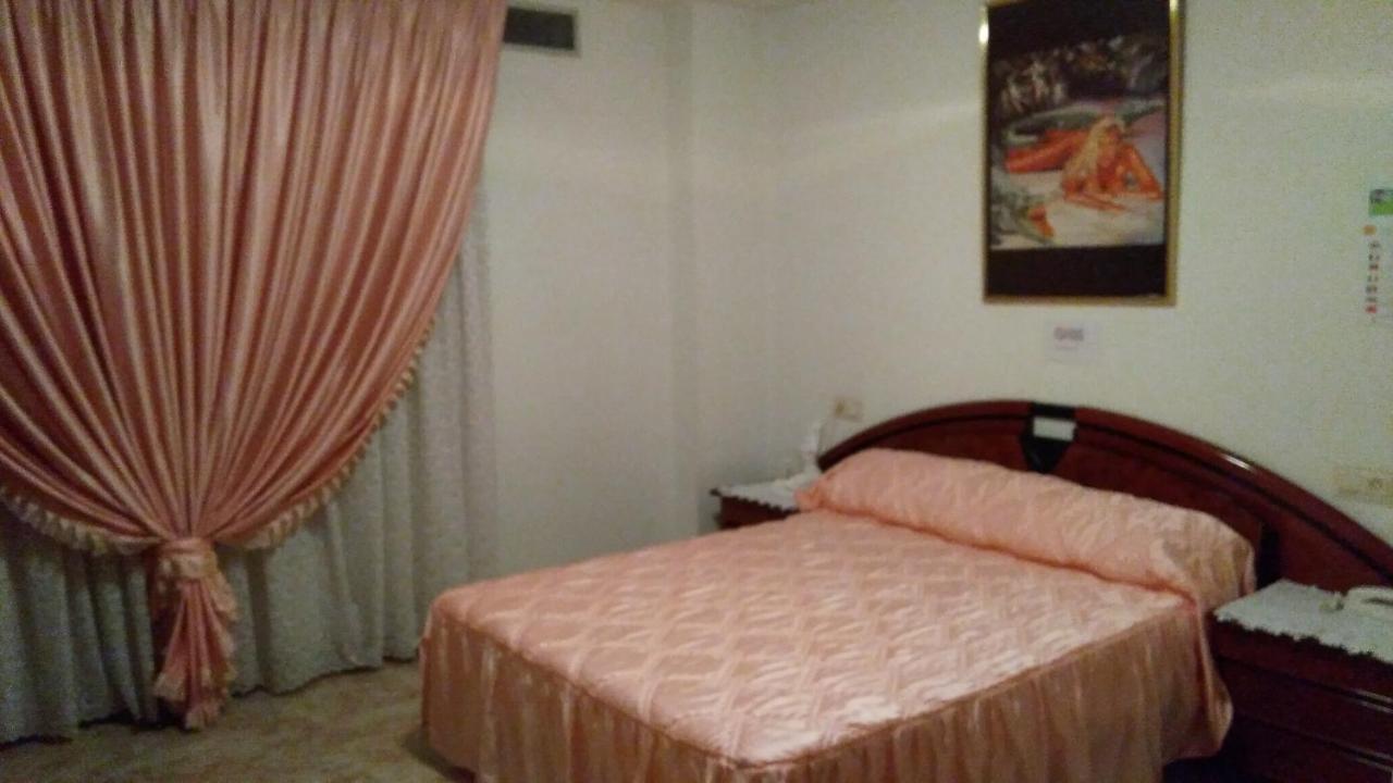 Pensión-hostal Mari Loli 2* Guardamar del Segura