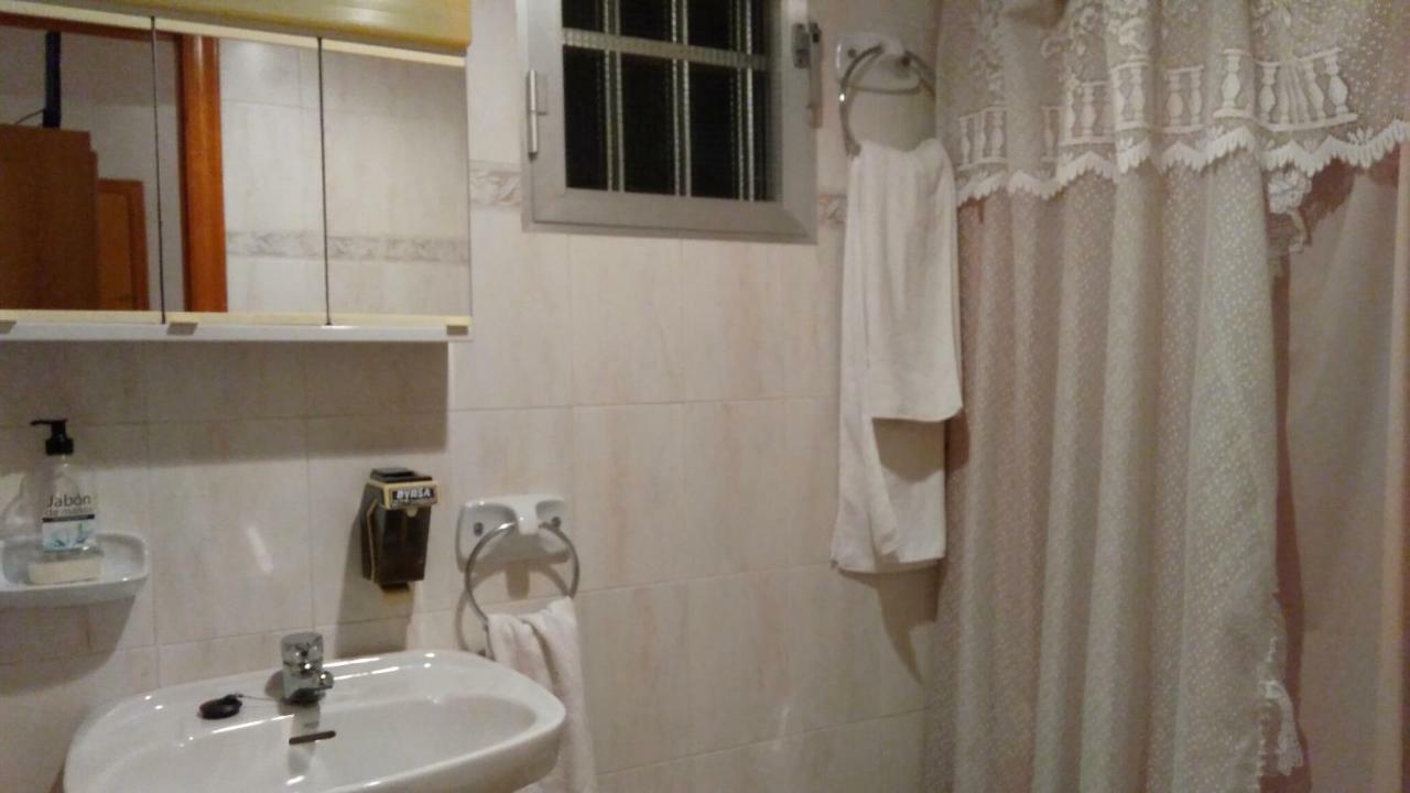 Pensión-hostal Mari Loli 2* Guardamar del Segura